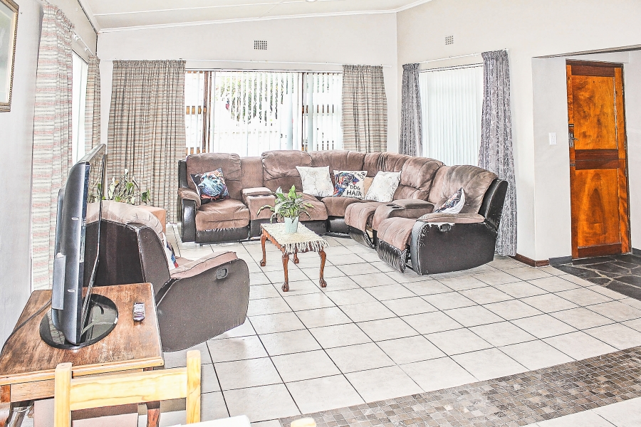 3 Bedroom Property for Sale in Bredasdorp Western Cape